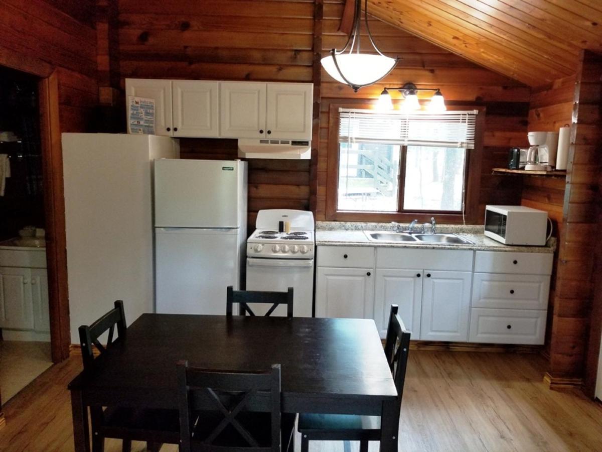 Willow Spring Lake Texoma Camping Resort Cabin 8 מראה חיצוני תמונה