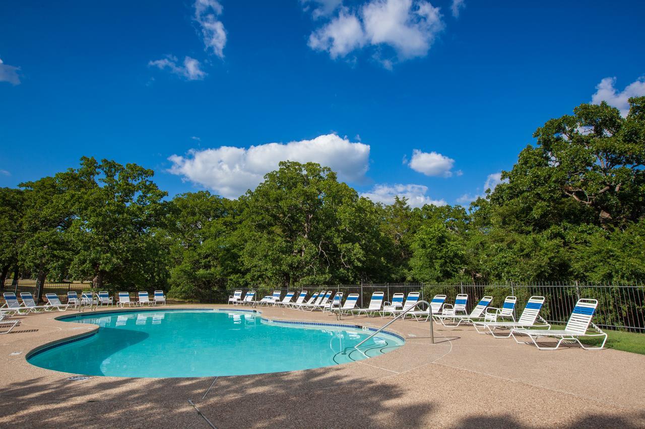 Willow Spring Lake Texoma Camping Resort Cabin 8 מראה חיצוני תמונה